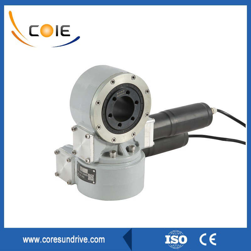 ציר כפול SLEWING DRIVE SVH3 עם מנוע 24V למערכת גשש סולארי